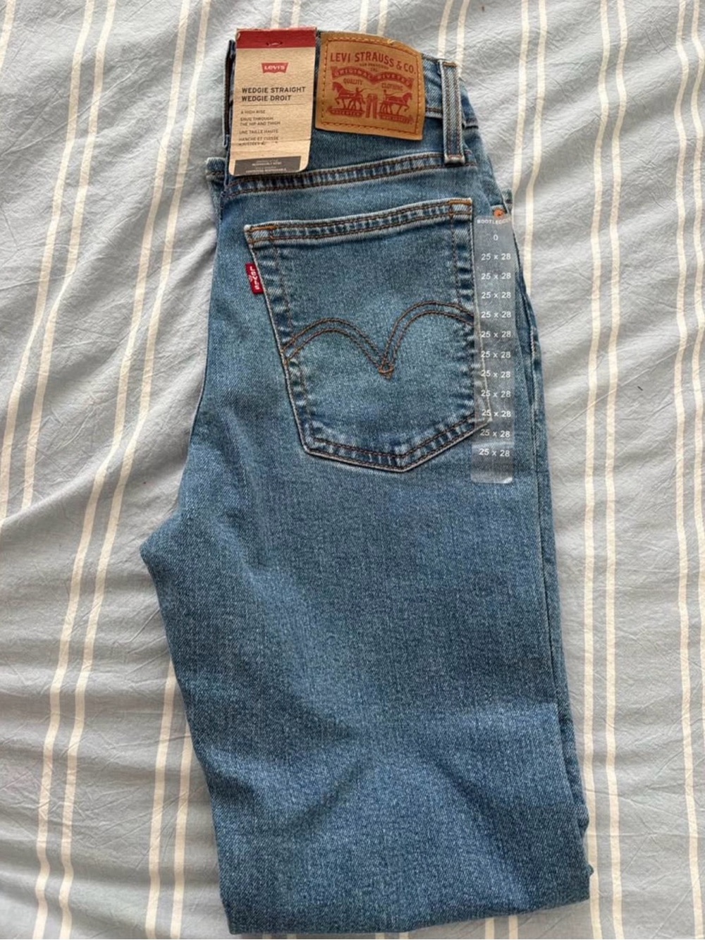 Levi's Women’s Wedgie Straight Jeans-Blue